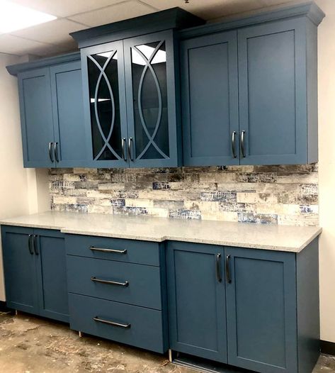 NEW General Finishes Blue Moon Milk Paint cabinets Milk Paint Cabinets, Milk Paint Kitchen Cabinets, Kitchen Cabinets Colors, Blue Painted Cabinets, Anne Sloan, Grandmas Birthday, Painted Kitchen Cabinets, Cabinets Colors, Milk Paint Colors