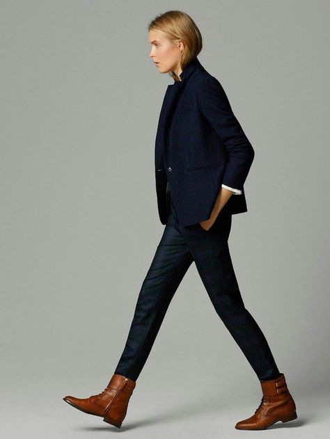 Minimalisticky Chic, Minimalist Moda, Style Casual Chic, Structured Jacket, Outfit Jeans, Mode Casual, Brown Shoes, Winter Mode, 가을 패션