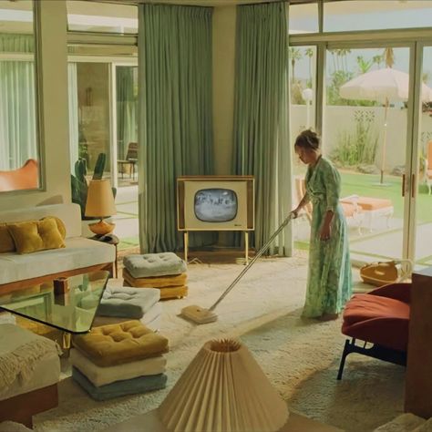 don't worry darling aesthetic // don't worry darling icons 50s House Aesthetic, 50s Suburbia Aesthetic, 50s Room, Katie Byron, 50s House, 50s Home, Don't Worry Darling, Darling Movie, 50s Aesthetic