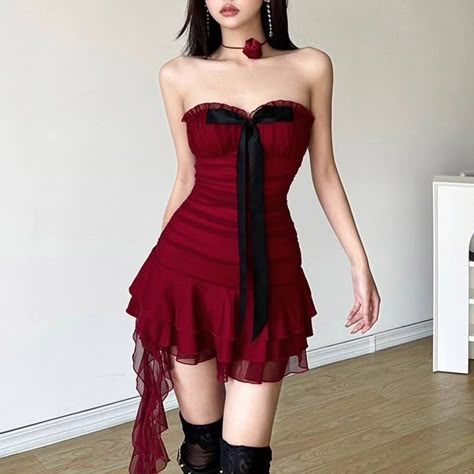 Summer Red Dress, Red Contrast Color, Gown Neckline, Ceremonial Dress, French Party, Natural Place, Tiered Ruffle Mini Dress, Strapless Summer Dress, Bow Style