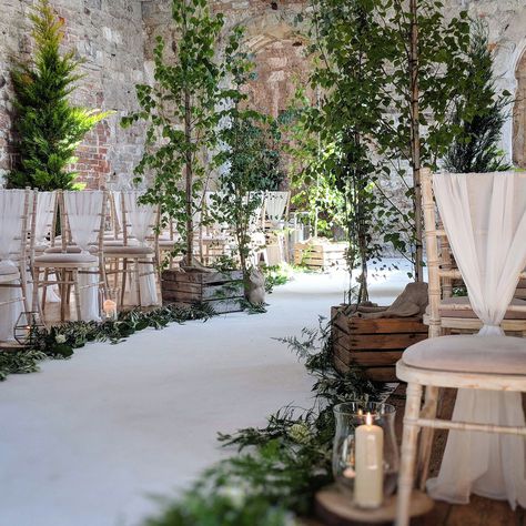 Winter Wedding Reception Ideas, Tree Wedding Ceremony, Winter Wedding Reception, Birch Tree Decor, Wedding Tree Decorations, Birch Tree Wedding, Birch Wedding, Wedding Tree, Tree Centerpieces