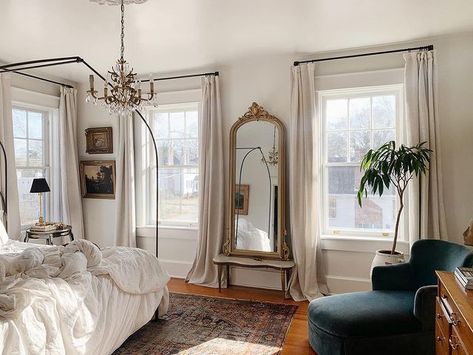 Victorian Modern Bedroom, Parisian Modern Bedroom, Modern Parisian Bedroom, Carley Page, Romantic Apartment, Bright Bedrooms, Parisian Bedroom, Curtain Inspiration, Modern Parisian