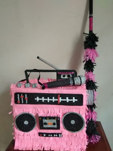 Kids Valentine Boxes, 80s Birthday Parties, Birthday Pinata, Piñata Ideas, Rock Star Party, Dancing Party, Diy Pinata, 70s Party, Hip Hop Party