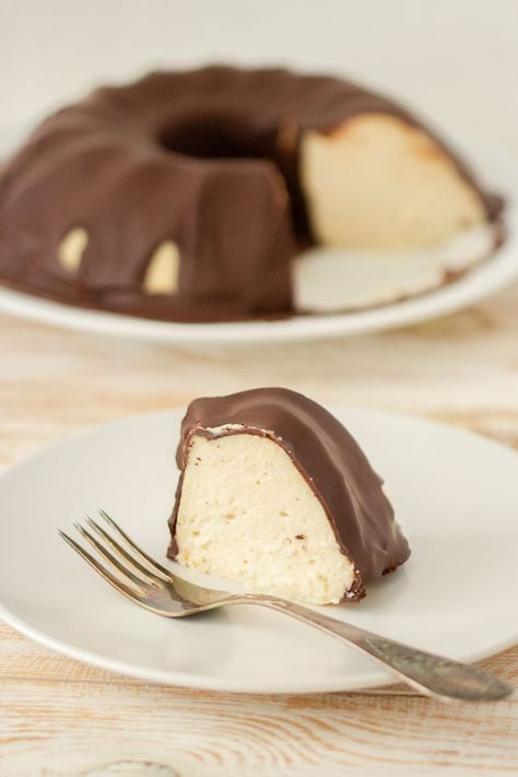 Ukrainian Desserts, Cheesecake Delight, Ukrainian Recipes, Vegan Cheesecake, Piece Of Cake, Vegan Dessert Recipes, Vegan Treats, Vegan Cake, Vegan Sweets