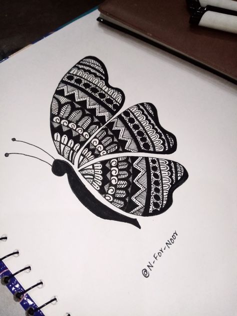 Insect Doodles, Mandala Basics, Pencil Arts, Mandala Book, Drawing Patterns, Epic Drawings, Easy Mandala Drawing, Boho Art Drawings, Mandala Art Therapy