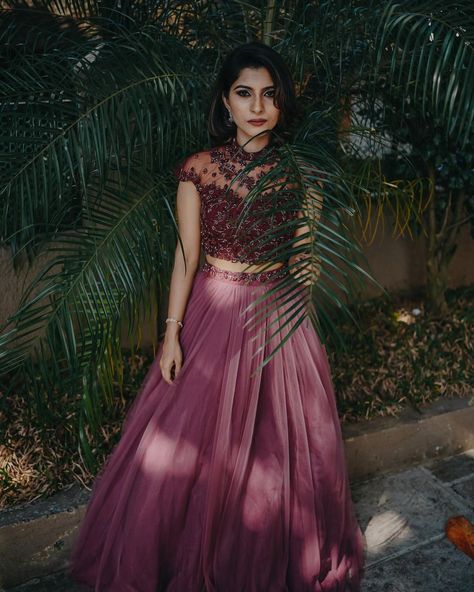 bazil sunny / wedding panorama on Instagram: “Be royal in our own fashion . . . . . . . #indianbride #indianwedding #wedding #bride #bridalmakeup #indianfashion #fashion #wedmegood…” Indian Evening Gown, Simple Suits, Pattu Dress, Ladylike Dress, Lehenga Crop Top, Function Dresses, Net Skirt, Half Saree Lehenga, Lehenga Blouse Designs