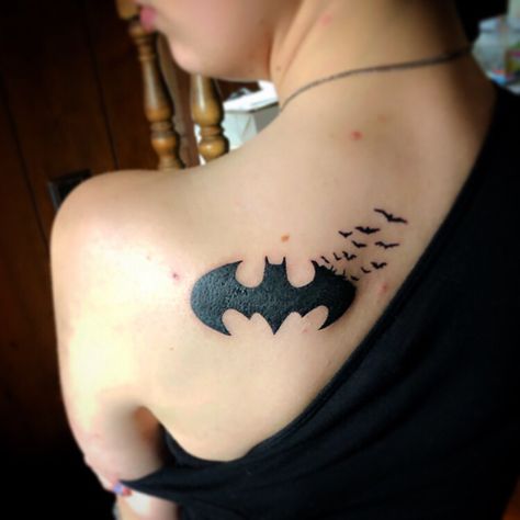 Batman Hand Tattoo, Batman Tattoos For Women, Batman Tattoo Ideas, Luke Tattoo, Batman Symbol Tattoos, Batman Tattoos, Batman Tattoo, Batman Symbol, Silhouette Tattoos