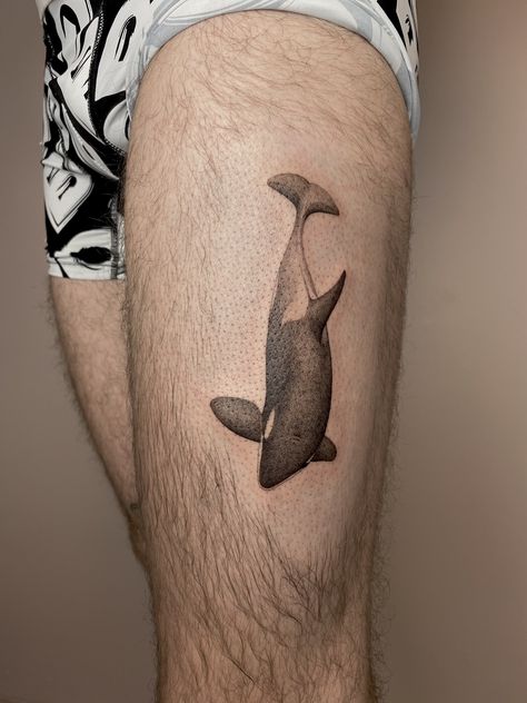 Orca Tattoo Shoulder, Orca Tattoo Men, Orca Tattoo Design, Orca Whale Tattoo, Killer Whale Tattoo, Microrealism Tattoo, Tattoos 2023, Orca Tattoo, Whale Tattoo