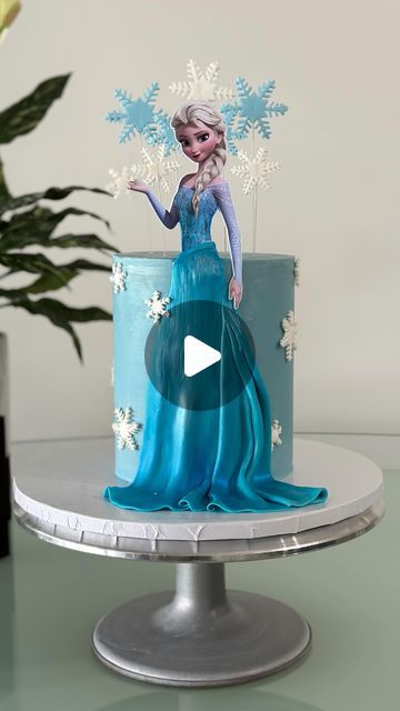 Birthday Cake Elsa Frozen, Frozen Cakes For Girls Birthday, Cake Elsa Frozen, Elsa And Anna Cake, Elsa Frozen Birthday, Cake Elsa, Elsa Torte, Elsa Birthday Cake, Elsa Cake Frozen