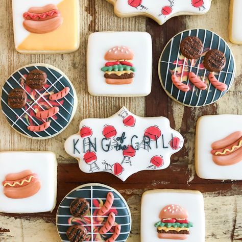 Bbq Cookies Decorated, Grill Cookies, Bbq Cookies, 2024 Cookies, Hamburger Cookies, Hamburgers And Hot Dogs, Bbq Theme, Wedding Shower Cookies, Hamburgers Grilled