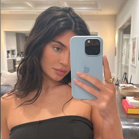 Her phone baby blue phone case >> #kyliejenner #model #iphone #selfie Iphone Selfie, Blue Phone Case, Winter Blue, Iphone 15 Pro, Apple Iphone, Iphone 15, Phone Case, Iphone, Blue