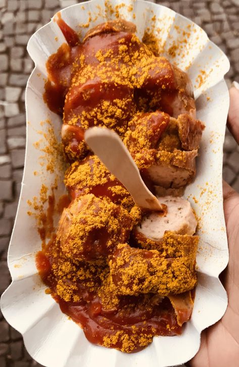 [I ate] Currywurst in Berlin today! Berlin Germany Food, Berlin December, German Snacks, Homemade Electrolyte Drink, Germany Food, Berlin Food, German Food, Order Food, Nutritious Meals