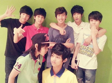 Pre-debut Seventeen  #predebutseventeen #seventeen Bahasa Jepun, Where Are You Now, Carat Seventeen, Going Seventeen, Seventeen Debut, Seventeen Album, Seventeen Wallpapers, Pre Debut, Pledis 17