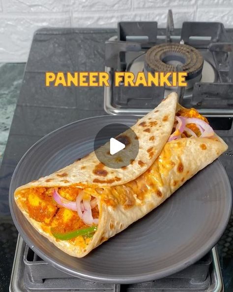 Paneer Frankie Recipe, Paneer Frankie, Veg Wraps, Veg Roll, Frankie Recipe, Box Recipes, Paneer Recipes, Lunch Box Recipes, June 22