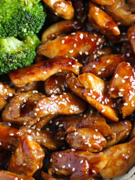 Teriyaki Chicken with Sticky Sauce - Quick and Easy Midweek Meal - This Teriyaki Chicken recipe with a delicious sticky sauce makes a brilliant, quick, healthy, midweek meal. No need to marinade, just stir fry and serve. #tamingtwins #quickrecipe #chickenrecipe Ayam Teriyaki, Braised Chicken Breast, Sticky Sauce, Easy Teriyaki Chicken, Teriyaki Sauce Recipe, Chicken Shawarma Recipe, Reheat Chicken, Teriyaki Recipe, Lazy Dinners