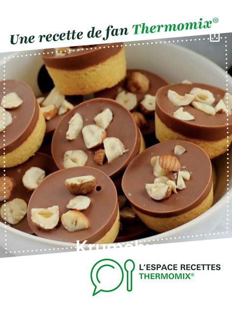 KRUMCHY COOKOMIX par Baybyna. Une recette de fan à retrouver dans la catégorie Desserts & Confiseries sur www.espace-recettes.fr, de Thermomix<sup>®</sup>. Dessert Companion, Dessert Thermomix, Desserts With Biscuits, Thermomix Desserts, Cake Factory, Biscuits, Fan, Cake, Halloween