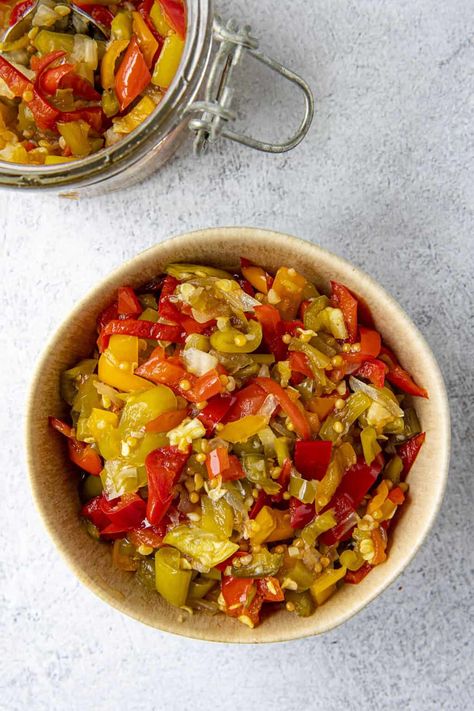 Pepper Relish Recipe, Pepper Harvest, Hot Pepper Relish, Canned Salsa Recipes, Hot Pepper Recipes, Chili Pepper Recipes, Relish Recipe, Pepper Relish, Homemade Salsa Recipe