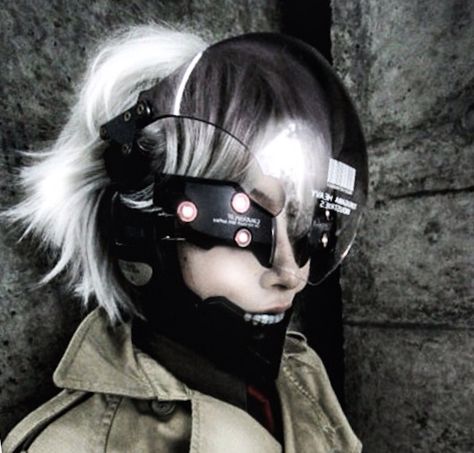 Scifi Glasses, Cyberpunk Visor, Cyberpunk Hair, Cyberpunk Glasses, Futuristic Accessories, Futuristic Watches, Raiden Metal Gear, Background Characters, Futuristic Aesthetic