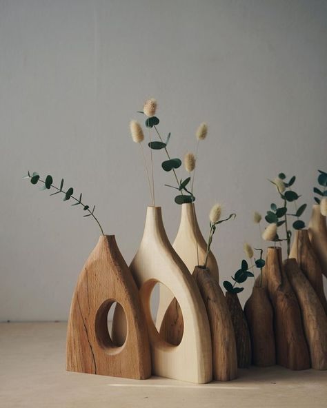 Wood And Ceramic Art, Old Wood Projects, Wooden Vases, Woodworking Projects For Beginners, Woodworking Basics, Bunny Tails, Wooden Vase, Wood Vase, Wood Candle Holders