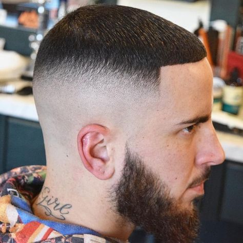 Trendy Haircut For Men, Haircut For Men Fade, Fade Hairstyle, Fade Cut, Ideas Haircut, Trendy Mens Haircuts, Haircut For Men, Low Fade, Mens Fade