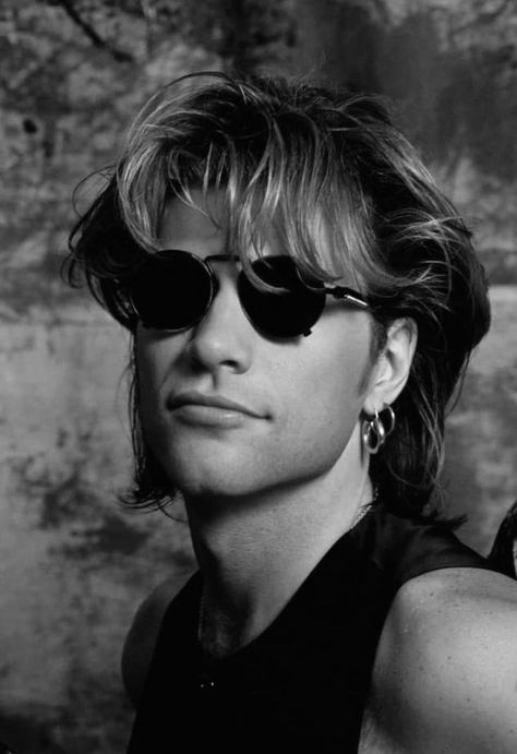 Bon Jovi Wallpaper, 90s Heartthrobs, John Bon Jovi, Bob Rock, Bon Jovi 80s, 80s Rockstars, Bon Jovi Pictures, 80s Men, Jon Jon