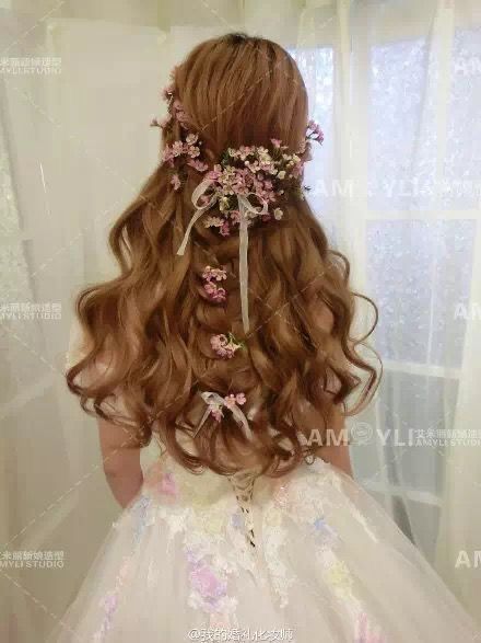 Fairytale Hair, Looks Kylie Jenner, Rapunzel Hair, Quinceanera Hairstyles, Fairy Hair, Quince Hairstyles, Wedding Hair Inspiration, Princess Hairstyles, Fancy Hairstyles