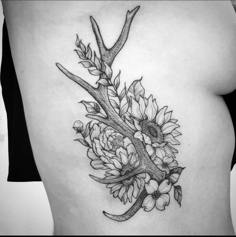 Floral Deer Antler Tattoo, Antler Arm Tattoo, Antler Flower Tattoo, Antler Tattoos For Women, Deer Antler Tattoo With Flowers, Elk Antler Tattoo, Country Tats, Deer Antler Tattoos, Deer Antler Tattoo