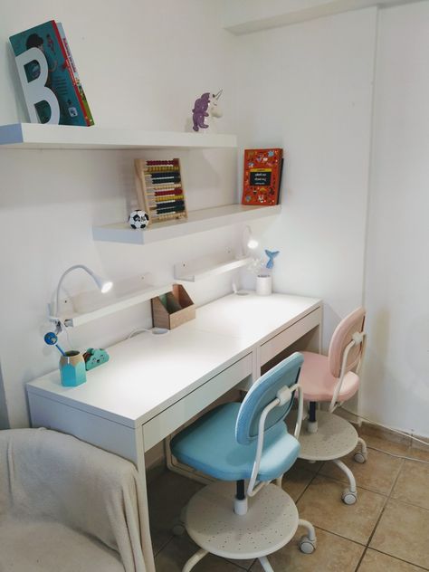 Ikea Desk For Two Kids, Ikea Double Desk Hack Kids, Double Desk For Kids, Ikea Desk Micke Ideas, Shared Desk Kids, Ikea Desk For 2, Ikea Desk Kids Room, Ikea Desk Kids, Bureau Micke Ikea