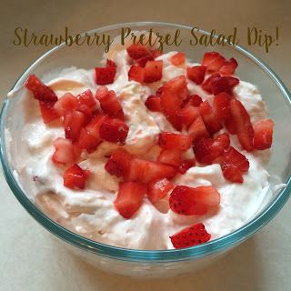 Strawberry Pretzel Salad Dip! So easy and yummy. Tastes just like the layered dessert! :) Pretzel Salad Dip, Salad Dip Recipe, Salad Dip, Pretzel Desserts, Strawberry Pretzel Salad, Strawberry Pie Filling, Pretzel Salad, Strawberry Pretzel, Pretzel Dip