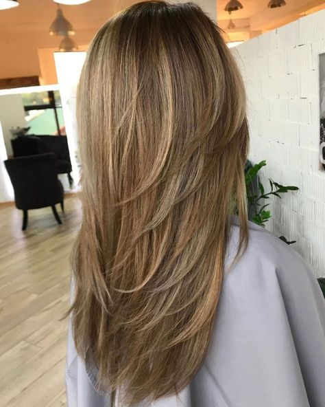 Long Haircut With V-Cut Layers Long Hair V Cut, Trendy Layered Hairstyles, Long Layered Haircuts, Long Blonde, Long Layered Hair, Haircuts For Long Hair, Feathered Hairstyles, Medium Hair Cuts, Long Hair Cuts