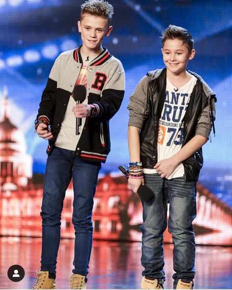 barsandmelody 5 YEARS TODAY!!! Since our lives changed forever 🔥 Thank you everyone for believing in us without you guys we would be nothing! WE ❤️ U! Charlie Bars And Melody, William Franklyn Miller, Bars And Melody, Marcus & Martinus, Let You Go, Without You, Celebrities Male, So Happy, Our Life