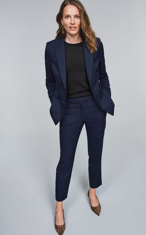 Navy Blue Jacket Outfit, Womens Navy Suit, Blue Blazer Outfits For Women, Navy Blue Blazer Outfit, Blue Trousers Outfit, Blue Blazer Outfit, Blazer Outfits For Women, Navy Outfit, Womens Coats