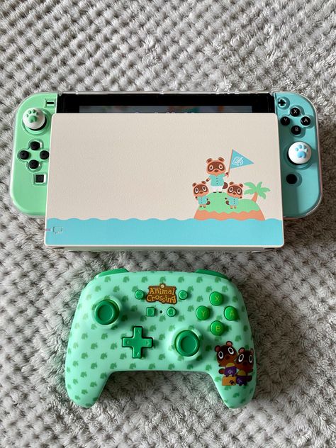 #animalcrossingnewhorizons #animalcrossing #acnh #switch #nintendoswitch #nintendo #nintendouk #nintendogamer #islandlife #gamingcommunity Acnh Merch, Acnh Switch, Gamer Vibes, Nintendo Lite, Girly Games, Nintendo Switch Animal Crossing, Geek Room, Nintendo Controller, Nintendo Switch System