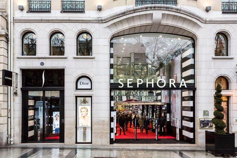 Champs Elysees Shopping, Sephora Dior, Sephora Store, Avenue Des Champs-élysées, Shop Facade, French Skincare, Makeup And Beauty Blog, French Beauty, Champs Elysees