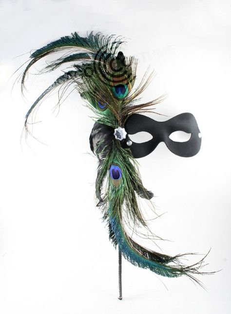 Peacock Masquerade Peacock Masquerade, Diy Masquerade, Peacock Mask, Royal Peacock, Carnaval Outfit, Abc Party, Peacock Costume, Carnival Themed Party, Masked Ball