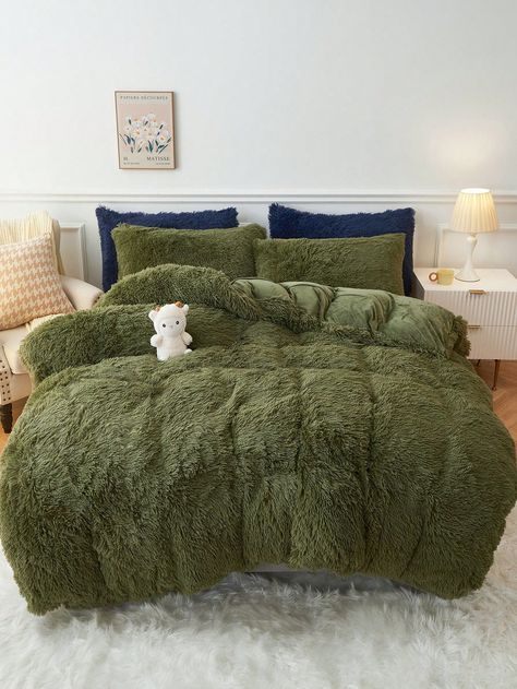 3pcs Green Polyester Plush Duvet Cover SetI discovered amazing products on SHEIN.com, come check them out! Green Soft Blanket, Green Blanket, Fluffy Blanket, Green Soft, Fluffy Blankets, Stuffed Toys, Amazing Products, Duvet Cover, Duvet Covers