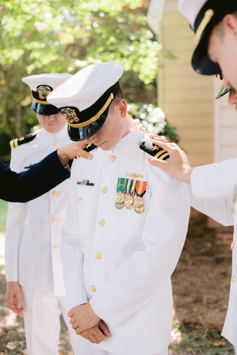 Naval Officer Wedding, Aesthetic Soldier, Seaman Uniform, Man Suit Photo, Marine Military, Kgf Photos Hd, Army Dress, Pilot Uniform, Army Look