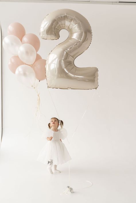 Mommy And Me Birthday Shoot, 2nd Bday Photoshoot, Second Birthday Photoshoot, Two Year Old Photo Shoot, Second Birthday Photo Shoot, 2nd Birthday Photo Shoot Ideas, 2nd Birthday Photoshoot, Second Birthday Pictures, Second Birthday Photos