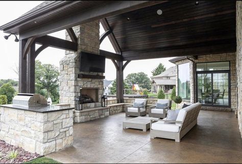 Outdoor Tv Patio, Covered Patio Design, Outdoor Living Space Design, Outdoor Covered Patio, Exterior Fireplace, Outdoor Fireplace Designs, Outdoor Fireplace Patio, Outdoor Kitchen Plans, Outdoor Patio Designs