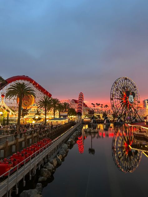 Disneyland Incredicoaster, Disneyland At Night, Disney At Night, Pixar Pier, Pier Light, Disney Rides, Disneyland California, Disney Parks, Disney Pixar