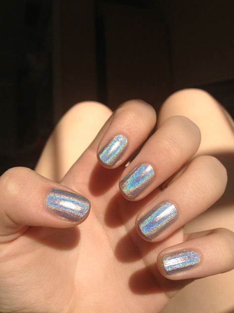 cool Silver Nail Designs, Foil Nail Art, Nail Art For Beginners, Super Nails, Metallic Nails, Foil Nails, Silver Nails, Holographic Nails, Fabulous Nails