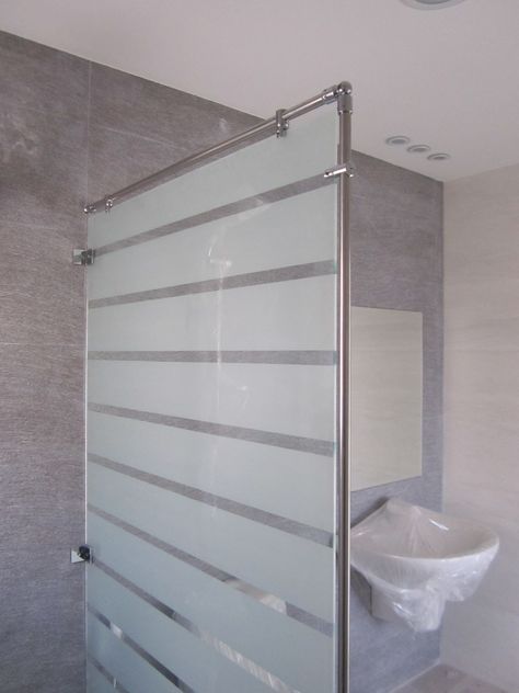 Bathroom Shower Glass Partition, Washroom Partition Design, Bathroom Partition Glass Design, Shower Partition Ideas, Washroom Partition, Masterbathroom Ideas, Bathroom Partition Ideas, Mirror Partition, Bathroom Glass Partition