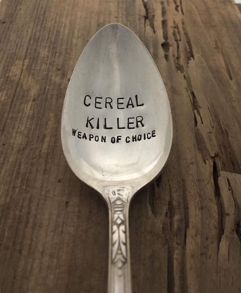 Cereal Killer, Crazy Funny Memes, Really Funny Memes, Funny Laugh, Funny Images, Puns, Funny Gifts, Really Funny, Hand Stamped