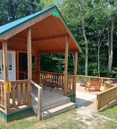 Hocking Hills Cabins Sleeping Mats For Kids, Loft Fireplace, Hocking Hills Cabins, Resort Cabins, Lake Activities, Farmhouse Cabin, Hocking Hills State Park, Cozy Log Cabin, Glamping Resorts