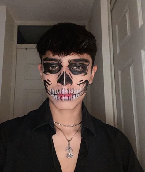 Halloween, Calavera, Skull, boys, boy, aesthetic, Skull men, Halloween Custome, Chicos, Tumblr, Model man. Guy Skull Makeup, Skeleton Makeup Guy, Men Skull Makeup, Easy Skull Makeup Men, Halloween Face Paint Men, Male Skull Makeup, Guy Halloween Makeup, Easy Halloween Makeup Men, Men’s Halloween Makeup