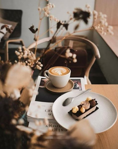 coffee Morning Coffee Photography, Morning Coffee Funny, Coffee Quotes Morning, Coffee Facts, Afternoon Coffee, Coffee Pictures, Coffee Photos, Coffee Photography, Aesthetic Coffee