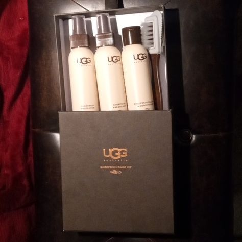 (NEW) UGG sheepskin care kit Ugg Care Kit, New Uggs, Black Uggs, Care Kit, Me Clean, Ugg Australia, Stain Remover, Womens Uggs, Brush Cleaner