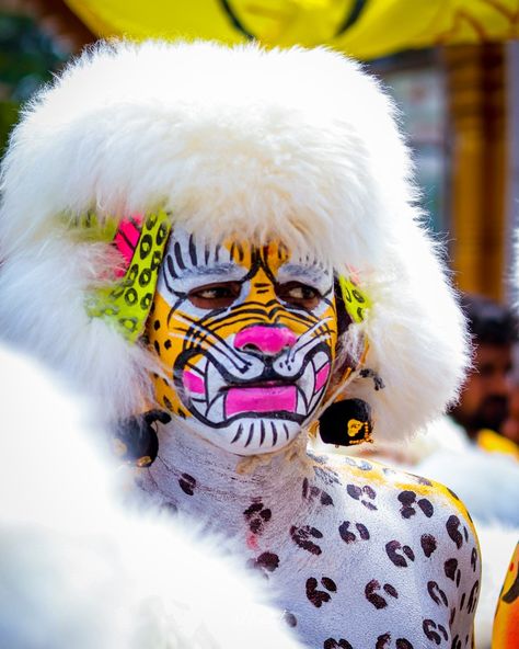 Mangalore Dassara #dassara #mangalore #tigerdance #pulidance #huli #tiger #mangaluru #dance #navratri #dassara Tiger Dance, Naruto Uzumaki Art, Mangalore, Naruto Uzumaki, Face Painting, Ecology, Smoothie, Naruto, Sketch