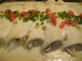 Enchiladas White Sauce, Chicken Enchiladas White Sauce, Mexican White Sauce, Steak Enchiladas, White Sauce Enchiladas, Turkey Enchiladas, Chili Relleno, White Chicken Enchiladas, Enchilada Recipes