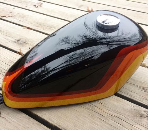 Fresh paint. #valsparauto #painthuffermetalflake #throttleaddiction Gas Tank Paint, Chopper Tank, Custom Motorcycle Paint Jobs, Мотоциклы Harley Davidson, Bike Tank, Kustom Paint, Custom Paint Motorcycle, Harley Davidson Panhead, Motorcycle Paint Jobs